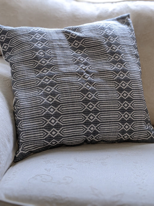 Leuel Black and Whtie Cushion Cover